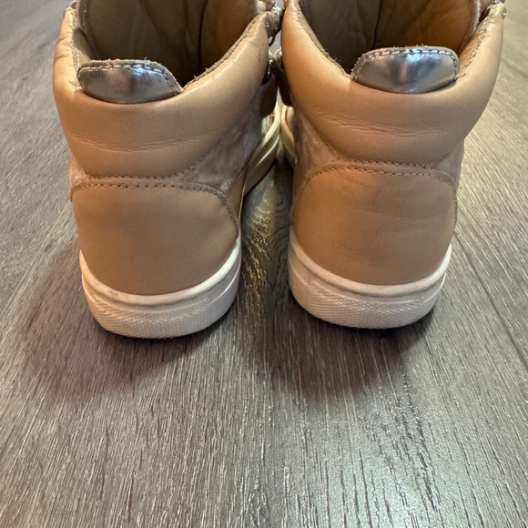 Giuseppe Zanotti Pink High-Top Sneakers with Silver Accents - Picture 4 of 6